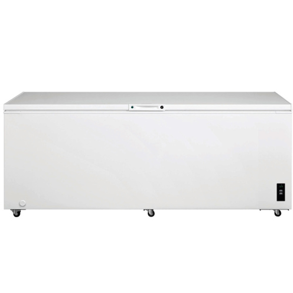 Frigidaire 24.8 CuFt Manual Defrost Chest Freezer in White with Lock