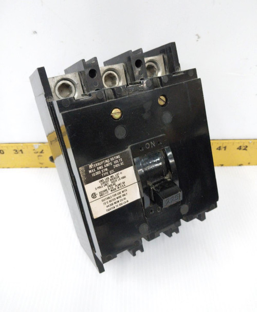 Square D 225 Amp Circuit Breaker 240 VAC 3 Pole  Q2L3225 Square D 225 Amp Circuit Breaker 240 VAC 3 Pole  Q2L3225