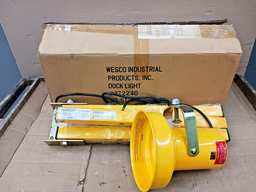 New Wesco 272240 40 in Adjustable Dock Light 150/300W 3LKP9