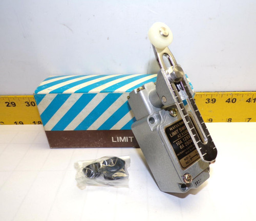 New Matsushita Limit Switch 10 Amp 125 VAC / 6 Amp 250 VAC  AZ5108