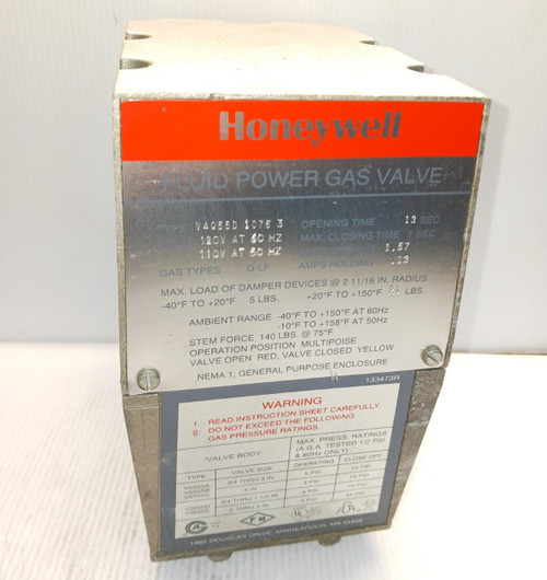 New Honeywell V4055D1176 FLuid Power Gas Valve 120 Vac
