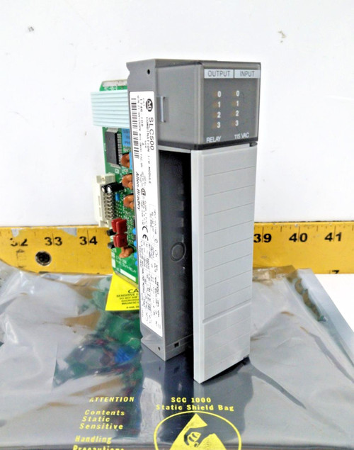 New Allen-Bradley SLC 500 Combination I/O Module  1746-IO8  Series A