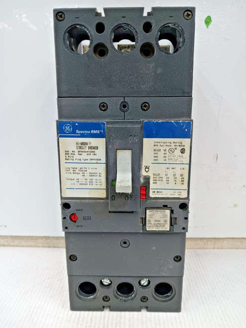 GE 250 Amp Hi-Break Circuit Breaker 3 Pole 600 VAC SFHA36AT0250 W/ 200 Amp Plug GE 250 Amp Hi-Break Circuit Breaker 3 Pole 600 VAC SFHA36AT0250 W/ 200 Amp Plug