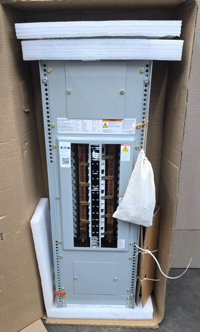 New Eaton 100 Amp Main Lug Panelboard Interior 208Y/120V 3Ø/4W 30C PRL1A3100X30C