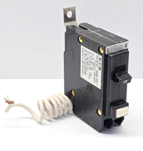 New Takeout Eaton 20 Amp Ground Fault GFCI Circuit Breaker 120V 1P QBGFT1020