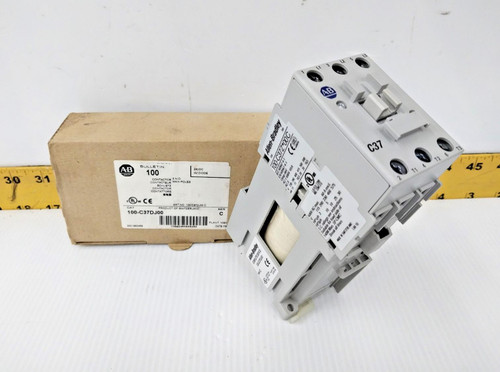 New Allen-Bradley Contactor 24 VDC Coil  100-C37DJ00 / 100-C37Z*00C