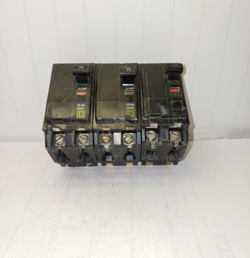 3) SQUARE D 70 AMP CIRCUIT BREAKER 2 POLE 120/240 VAC 10 KA QO270 LOT OF 3