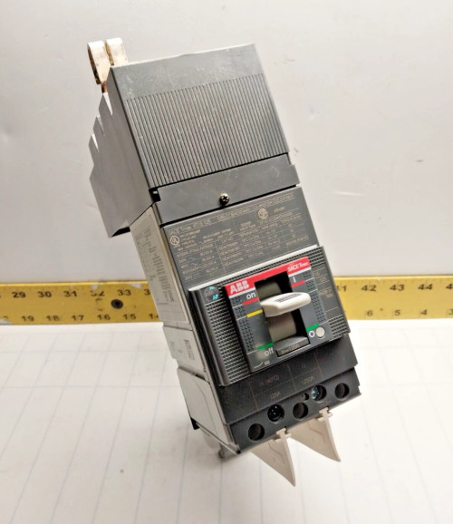 ABB GE RELIA GEAR NEXT 125 AMP CIRCUIT BREAKER 600Y/347 VAC 3 POLE XT1S125