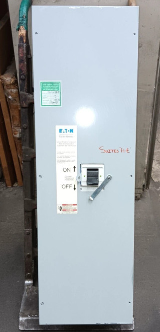 EATON HLD3600W 600 AMP ENCLOSED CIRCUIT BREAKER W/ 600A TRIP 600 VAC SLDN600