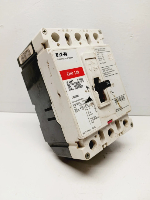 EATON EHD3030L 30 AMP CIRCUIT BREAKER 3 POLE 480 VAC 250 VDC (FLAW)