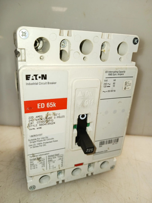 EATON 225 AMP CIRCUIT BREAKER 240 VAC / 125 VDC 3 POLE ED3225BP10