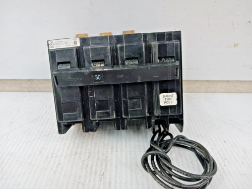 Eaton 30 Amp Bolt-On Circuit Breaker 3 Pole 240 VAC 22kA QBHW3030HS W/ Shunt