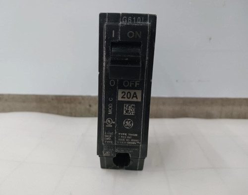 GE 20 AMP CIRCUIT BREAKER 1 POLE 120/240 VAC THQB1120
