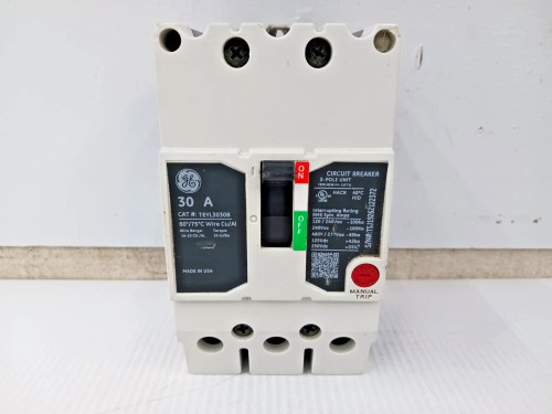 GE 30 Amp Bolt-On Circuit Breaker 3 Pole 480Y/277 VAC 65kA TEYL3030B