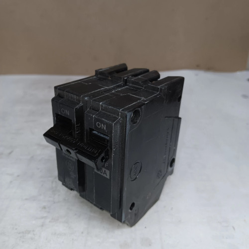 GE 60 AMP CIRCUIT BREAKER 2 POLE 120/240 VAC THQL2160