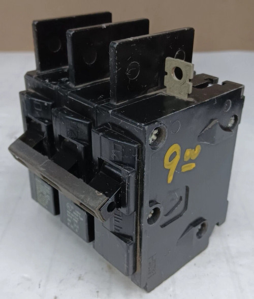 I-T-E ITE BQ3B015 15 AMP BOLT-ON CIRCUIT BREAKER 3 POLE 240 VAC