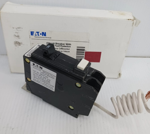 New Eaton 20 Amp Bolt-On Ground Fault Circuit Breaker 1 Pole 120 VAC QBGFT1020
