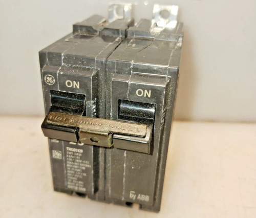 NEW GE 20 AMP BOLT-ON CIRCUIT BREAKER 2 POLE 120/240 VAC THQB2120