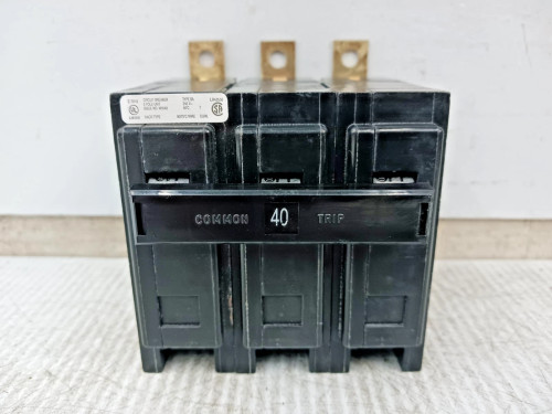 New Eaton 40 Amp Bolt-On Circuit Breaker 3 Pole 240 VAC 10kA BAB3040H