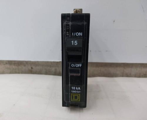 SQUARE D 15 AMP CIRCUIT BREAKER 1 POLE 120/240 VAC QOB115