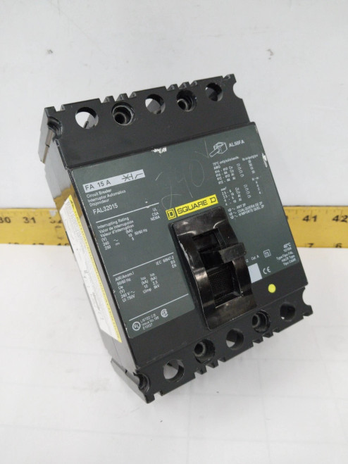 SQUARE D 15 AMP CIRCUIT BREAKER 240 VAC / 250 VDC 3 POLE FAL32015