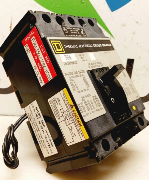 Square D 30 Amp Circuit Breaker W/ Shunt Trip 3 Pole 600 VAC FAL360301021
