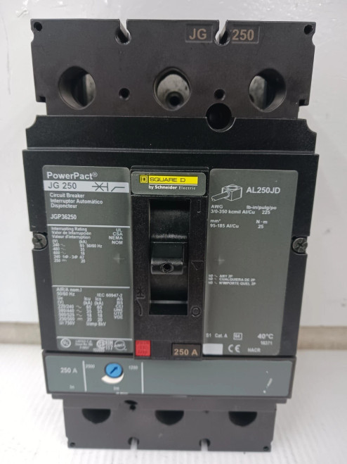 SQUARE D 250 AMP POWERPACT CIRCUIT BREAKER 3 POLE 600 VAC / 250 VDC JGP36250