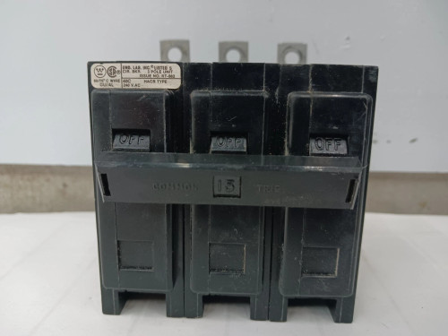 WESTINGHOUSE 15 AMP CIRCUIT BREAKER 3 POLE 240 VAC QBHW3015H