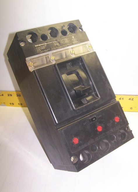 WESTINGHOUSE 225 AMP CIRCUIT BREAKER W/ 125 AMP TRIP 600 VAC 3 POLE KA3225FS
