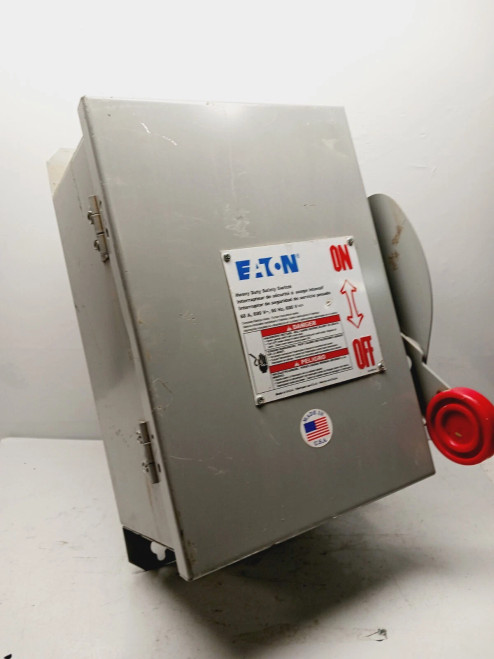 NEW EATON DH262UDK 60 AMP HEAVY DUTY SAFETY SWITCH 2 POLE 600 VAC/VDC TYPE 3R