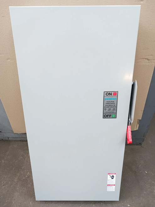 New Siemens 400 Amp Fusible Safety Switch 3 Pole 240 VAC / 250 VDC 3R HF325NRA