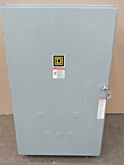 NEW Square D 8903SQG11V02R6 Lighting Contactor Enclosure Nema 1