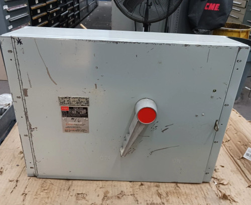 FPE FEDERAL PACIFIC QMQB4032R FUSIBLE PANELBOARD SWITCH 240V 3 POLE