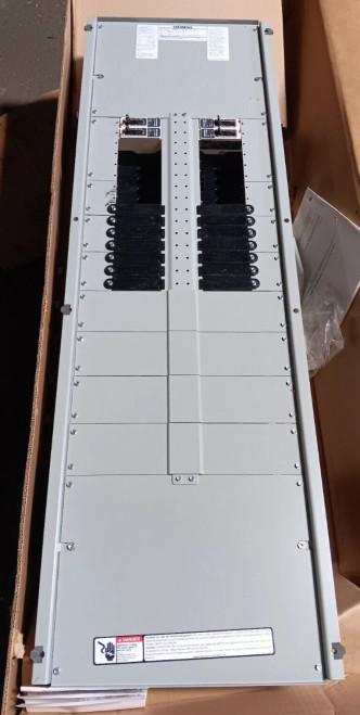 NEW SIEMENS 250 AMP MAIN LUG P3 PANELBOARD INTER 16 CIRC 480Y/277V 4X HEB1B020