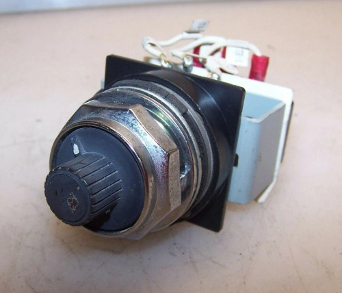GE PANEL MOUNT POTENTIOMETER 104X190GA G10