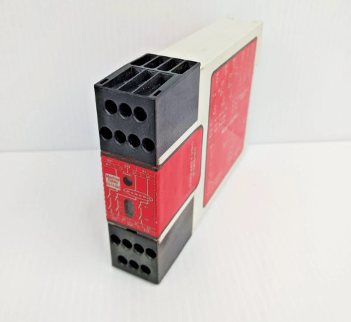 Banner ES-FA-9AA Machine Safety Relay 24 Vac/Vdc 25ms