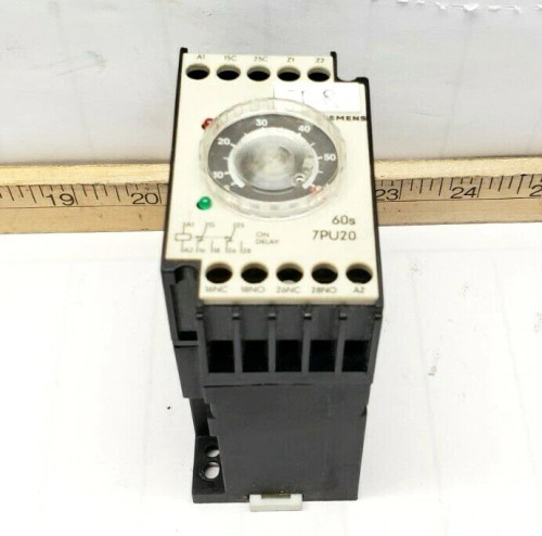 SIEMENS TIME DELAY RELAY 0-60 SECONDS 110-127 VAC 7PU2040-2BJ33