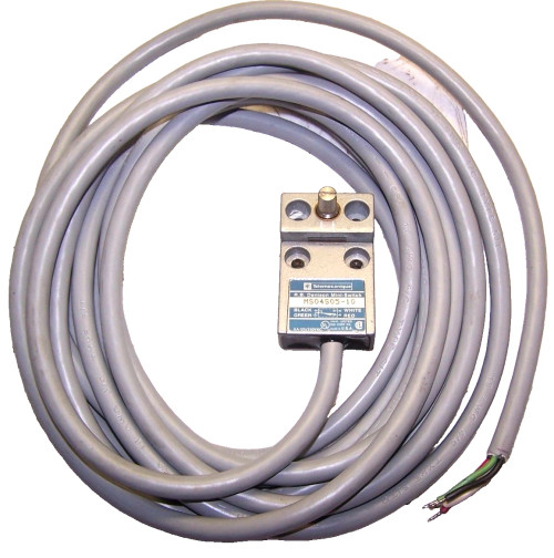 Telemecanique Limit Switch 5 Amp 125/250 VAC MS04S05-10