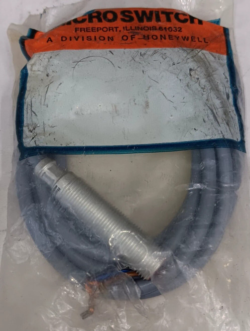 NEW HONEYWELL S2ZAA2W-43N-L MICRO SWITCH PROXIMITY SENSOR
