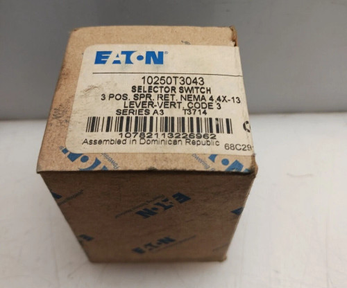 NEW EATON 10250T3043 SELECTOR SWITCH 3 POSITION SPRING RETURN NEMA 4,4X-13 LEVER