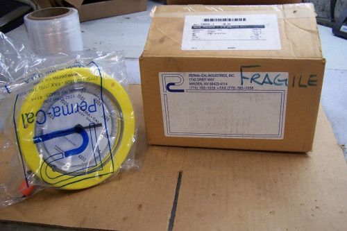NEW PERMA-CAL TEST GAUGE 4 1/2" FACE 1/4" MNPT RANGE 0-4000 KPa 101FTMCJY21