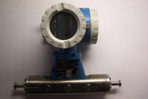 ENDRESS HAUSER 1/2" STAINLESS FLOWMETER 60MT08-AUG00A00B2B