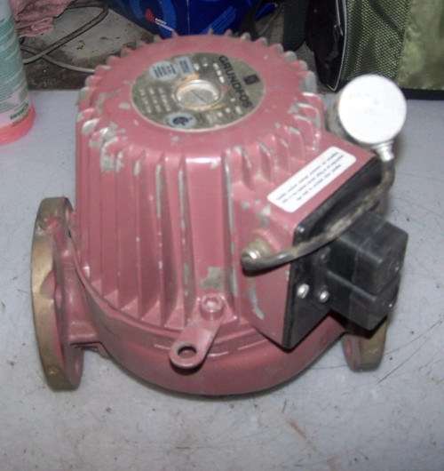 GRUNDFOS UPS 50-160 VERSAFLOW CAST IRON CIRCULATOR PUMP 230 VAC 2" FLANGED