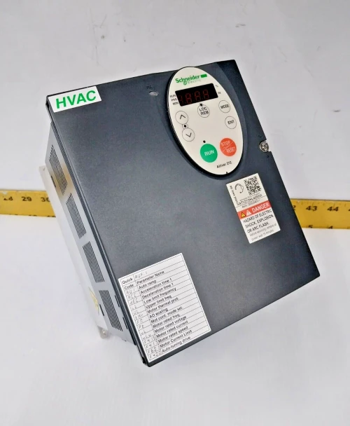 NEW SCHNEIDER 5 HP AC VFD VARIABLE SPEED DRIVE 4kW 240 VAC ATV212HU40MM3X
