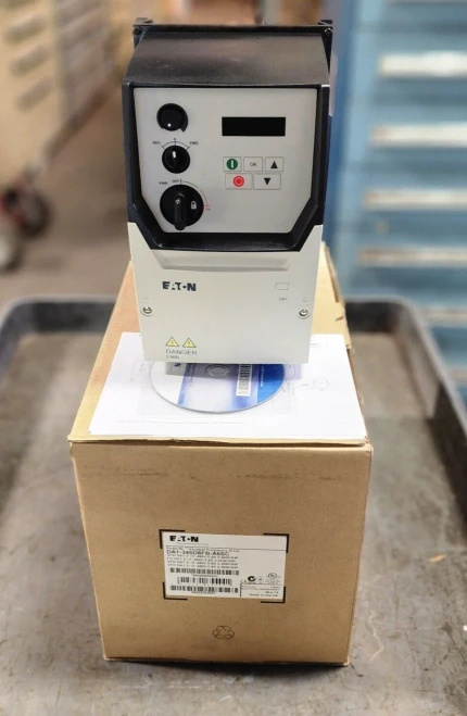 NEW EATON 3 HP POWERXL VARIABLE FREQUENCY DRIVE VFD 480 VAC 3Ø DA1-345D8FB-A6SC
