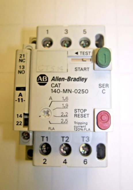 Allen-Bradley Manual Motor Starter W/ Aux 1.6-2.5 Amp 600 VAC 140-MN-0250