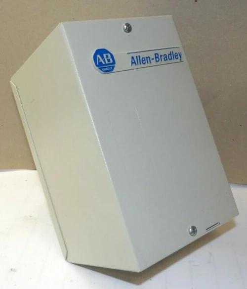 NEW ALLEN BRADLEY 40 AMP 600 VAC ENCLOSED MOTOR STARTER 7.5 HP 109-A09AD3