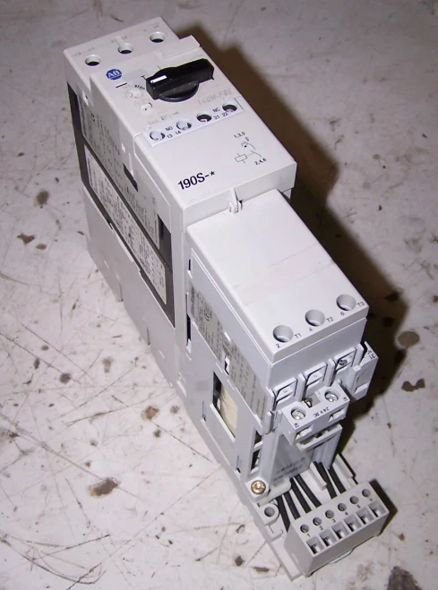 ALLEN BRADLEY COMPACT MOTOR CONTACTOR 24 VDC COIL 10 HP 190S-ENZJ3-FC16C