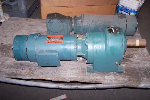 NEW DODGE 1.5 HP AC ELECTRIC BRAKE GEARMOTOR 230/460 VAC 30 RPM OUTPUT E79C3131N
