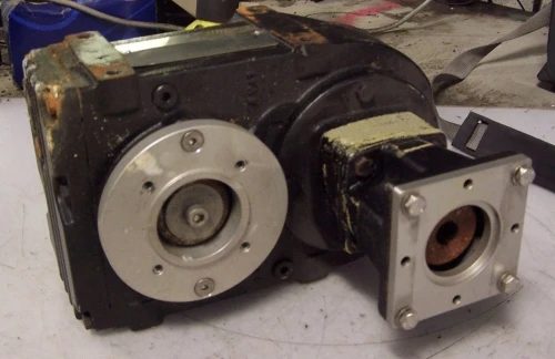 SEW EURORIVE FAZ37 AQA80/3 PARALLEL HELICAL GEARMOTOR 20:1 RATIO 1/2" BORE